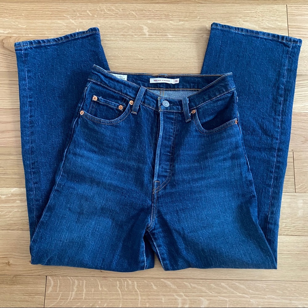 Levi’s Ribcage Ankle Straight